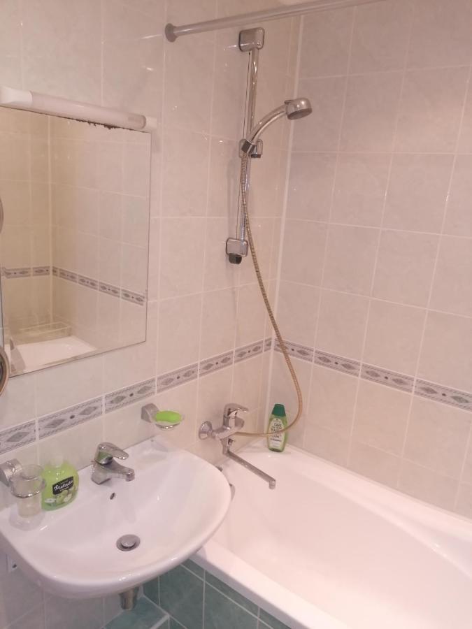 15 Minutes From The Beach And City Center 7 Minutes From The Airport Riga Exterior foto